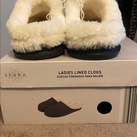 Clogs - Picture 8 of 9